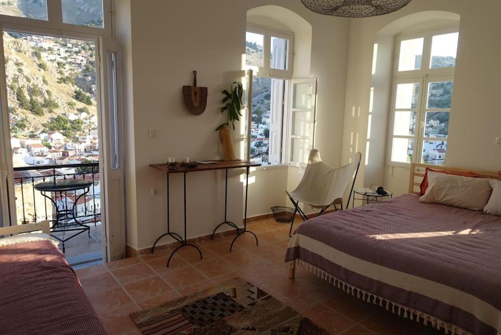 Maison Avec Terrasses Et Vues 시미 외부 사진