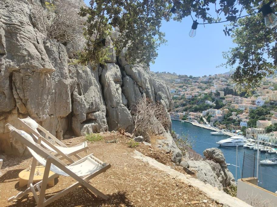 Maison Avec Terrasses Et Vues 시미 외부 사진