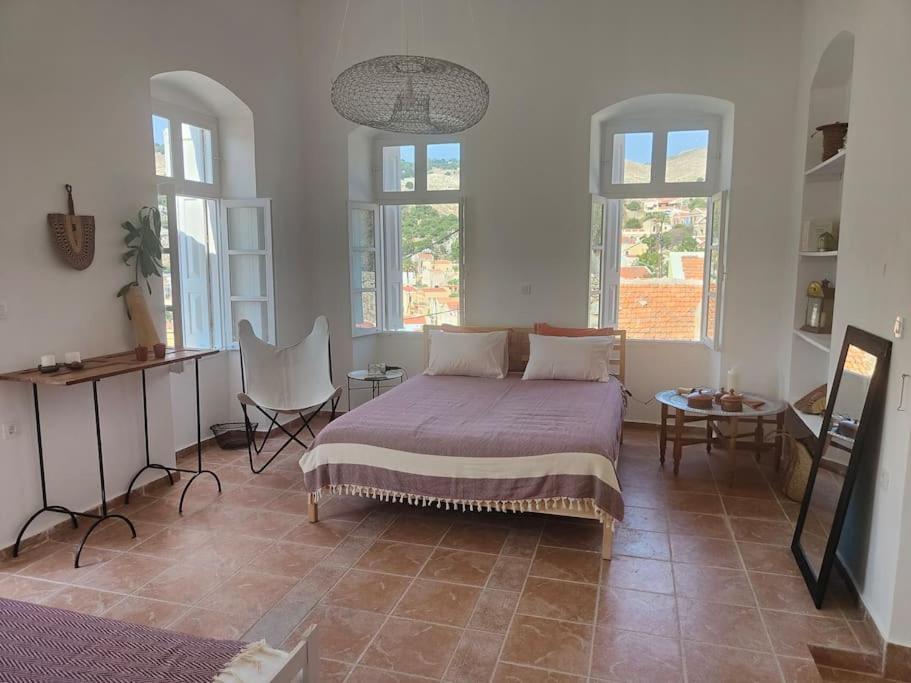 Maison Avec Terrasses Et Vues 시미 외부 사진
